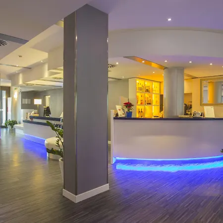 Hotell Gp 4*