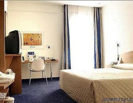 Hotell Gp 4*
