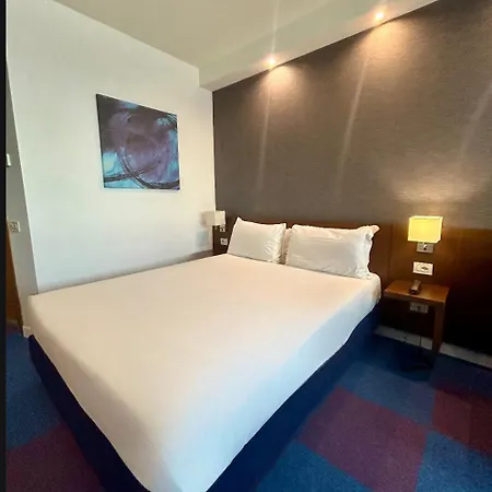 Hotell Gp 4*